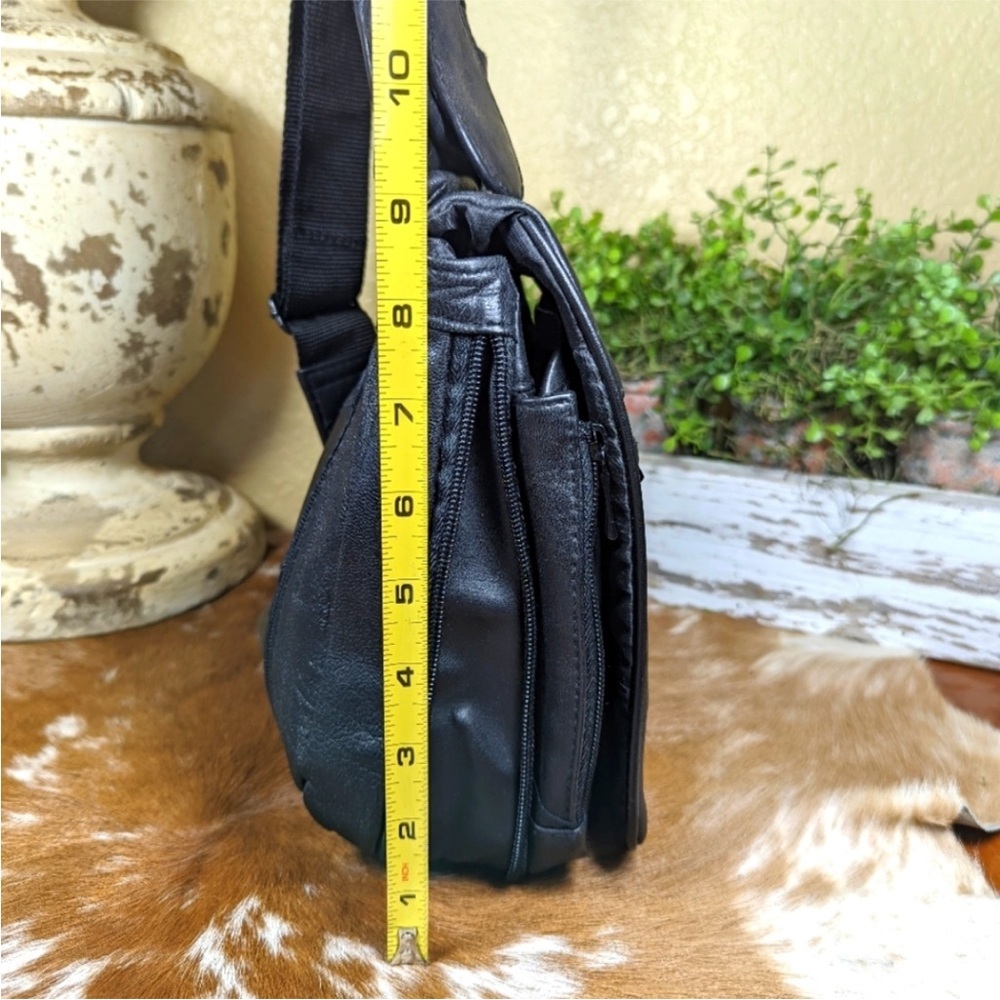 Buxton Black Leather Crossbody Expandable Messenger Bag Unisex Vintage - Picture 3 of 7